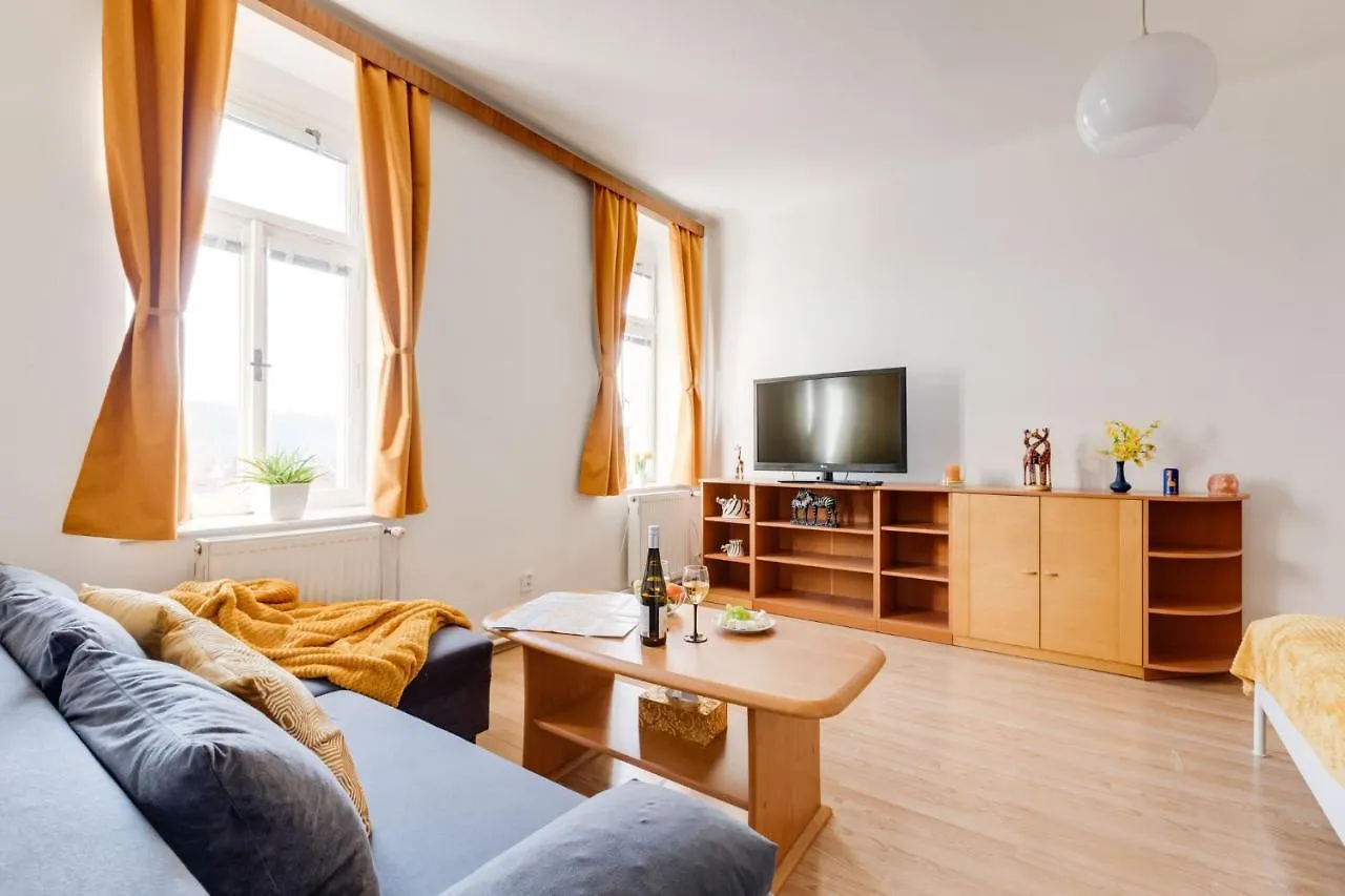 Sunshine Apartment Near The City Center Prága