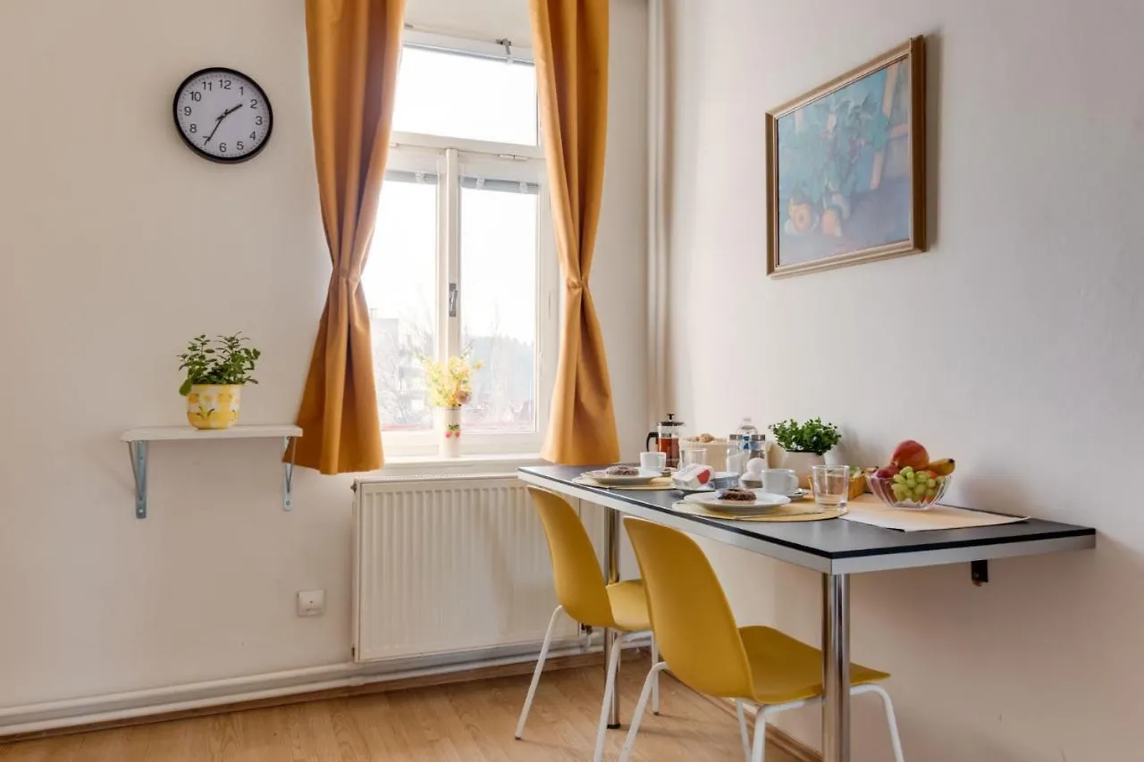 Sunshine Apartment Near The City Center Prága
