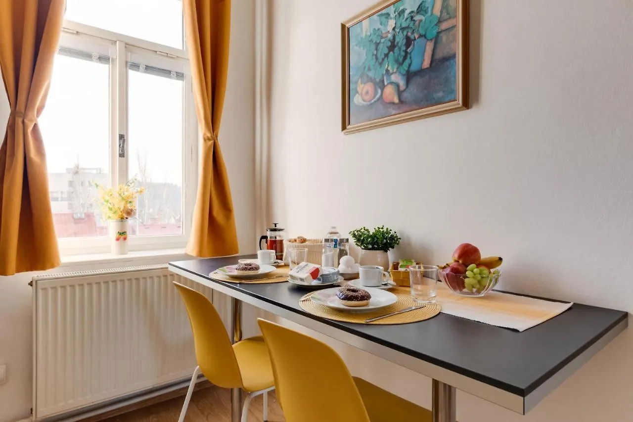 Sunshine Apartment Near The City Center location